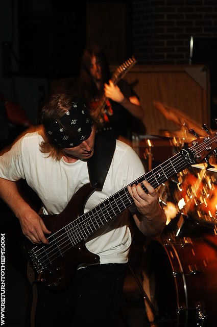 [porphyria on May 3, 2007 at Fox Hall (Lowell, Ma)]