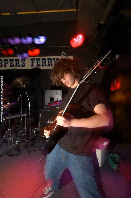 [powerglove on Dec 3, 2005 at Harpers Ferry (Allston, Ma)]