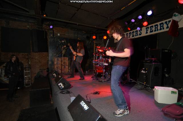 [powerglove on Dec 3, 2005 at Harpers Ferry (Allston, Ma)]