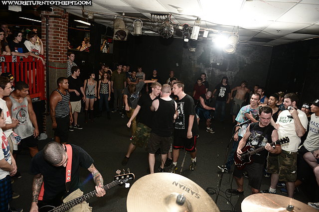 [powerwolves on Aug 25, 2012 at Anchors Up (Haverhill, MA)]