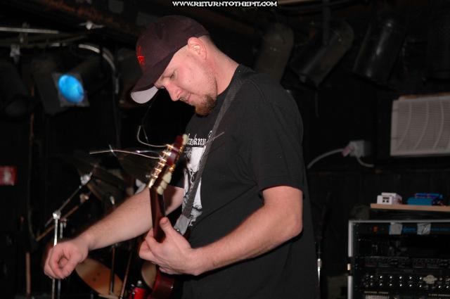 [reason to fight on Nov 30, 2004 at the Living Room (Providence, RI)]