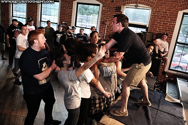 [revenge on Jul 11, 2010 at Waterfront Tavern (Holyoke, MA)]
