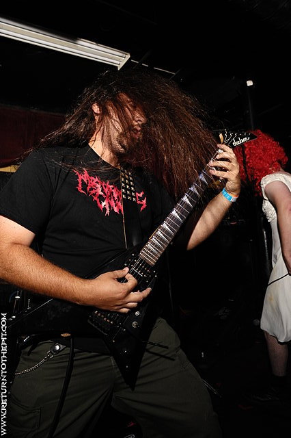[sexcrement on Aug 29, 2009 at Club Hell (Providence, RI)]