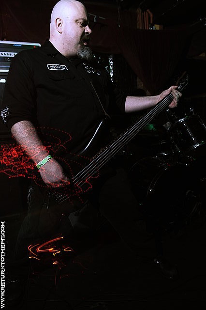 [sin of angels on Dec 7, 2010 at Club Hell (Providence, RI)]