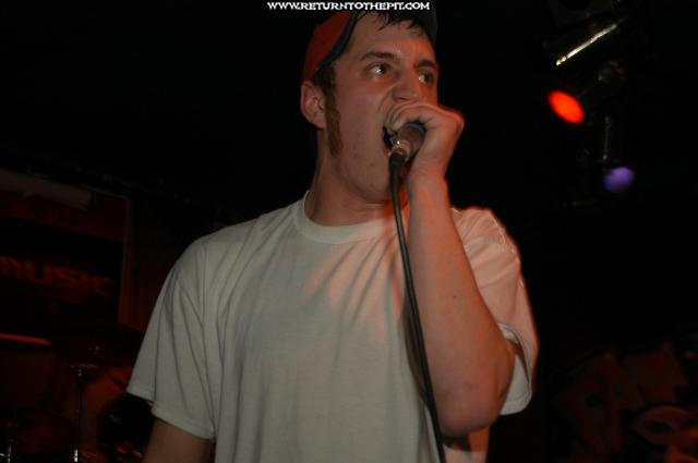 [six bullet for your crew on Mar 14, 2004 at Fat Cat's (Springfield, MA)]