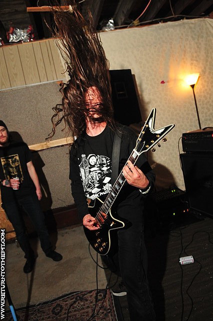 [slugpuncher on May 10, 2008 at Metal Mansion (Pawtucket, RI)]