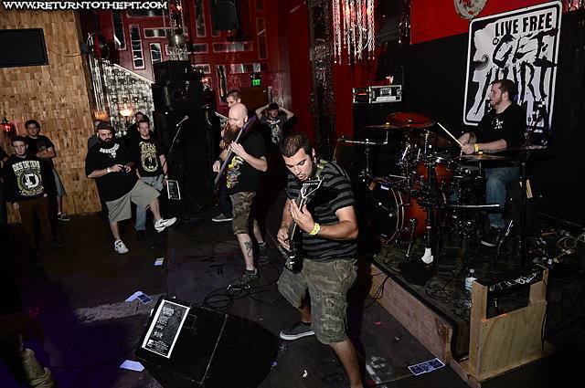 [the atlas collapse on Oct 20, 2012 at The Junkyard (Nashua, NH)]