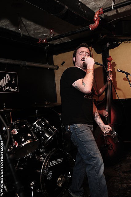 [the caught flies on Mar 16, 2012 at Catab Lounge (Cambridge, MA)]