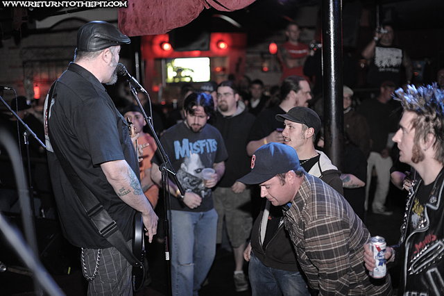 [doosh bags on May 10, 2008 at Club Hell (Providence, RI)]