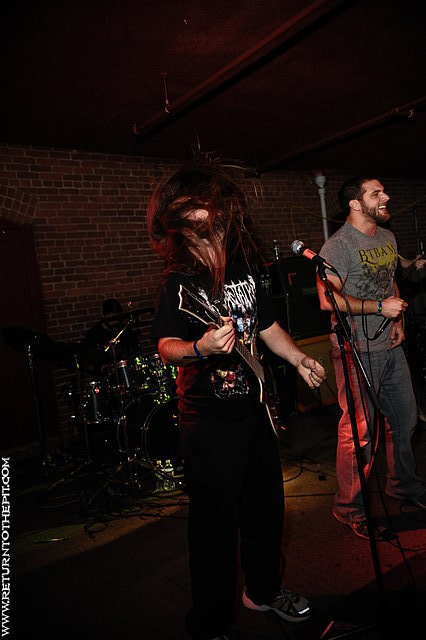 [the red chord on Nov 9, 2008 at Waterfront Tavern (Holyoke, Ma)]