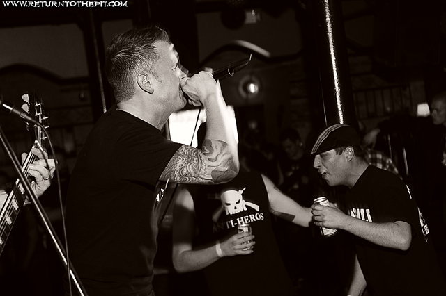 [the welch boys on May 8, 2009 at Club Hell (Providence, RI)]