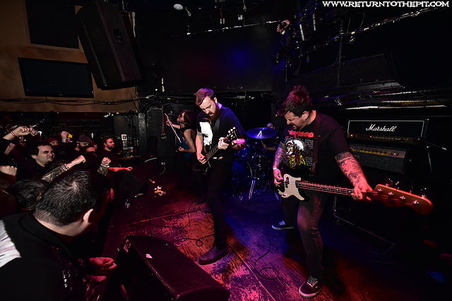 [tomb mold on Oct 19, 2018 at Katacombes (Montreal, QC)]