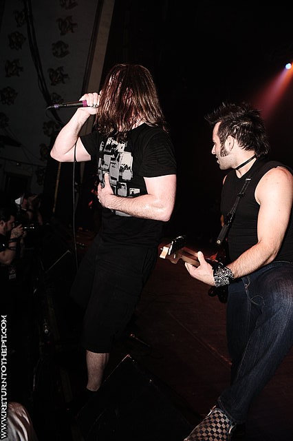 [unearth on Apr 4, 2010 at the Palladium (Worcester, MA)]