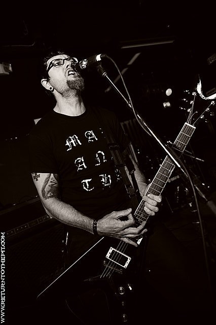 [withered on Apr 17, 2009 at the Palladium - Secondstage (Worcester, MA)]