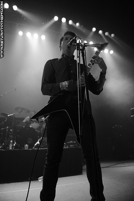 [zhrine on May 29, 2016 at Rams Head Live (Baltimore, MD)]
